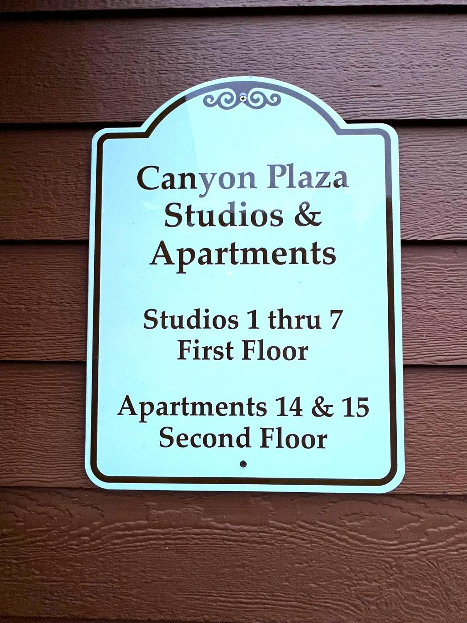 Canyon Plaza Premier Studio And Apartments Тусан Екстериор снимка