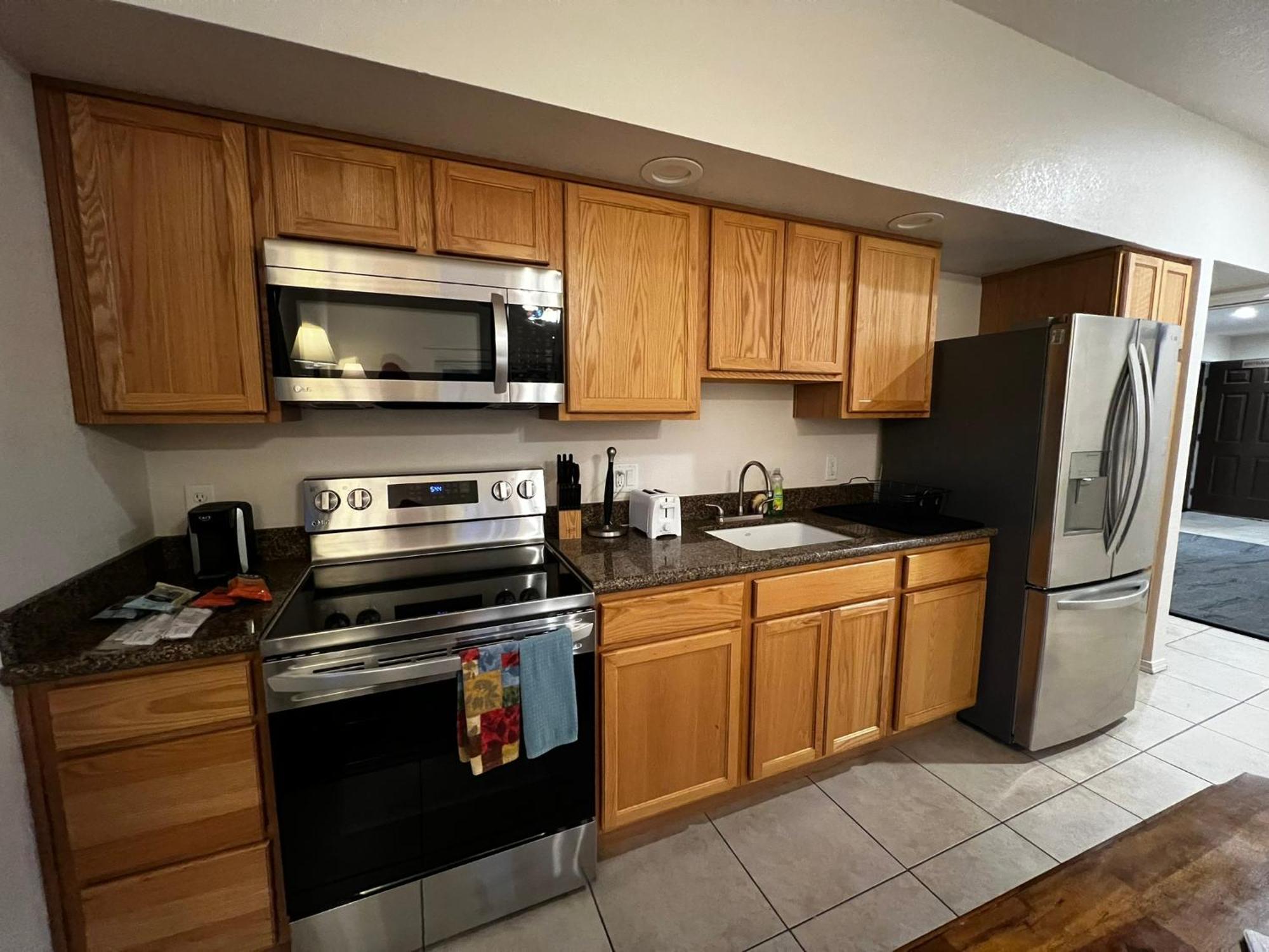 Canyon Plaza Premier Studio And Apartments Тусан Екстериор снимка