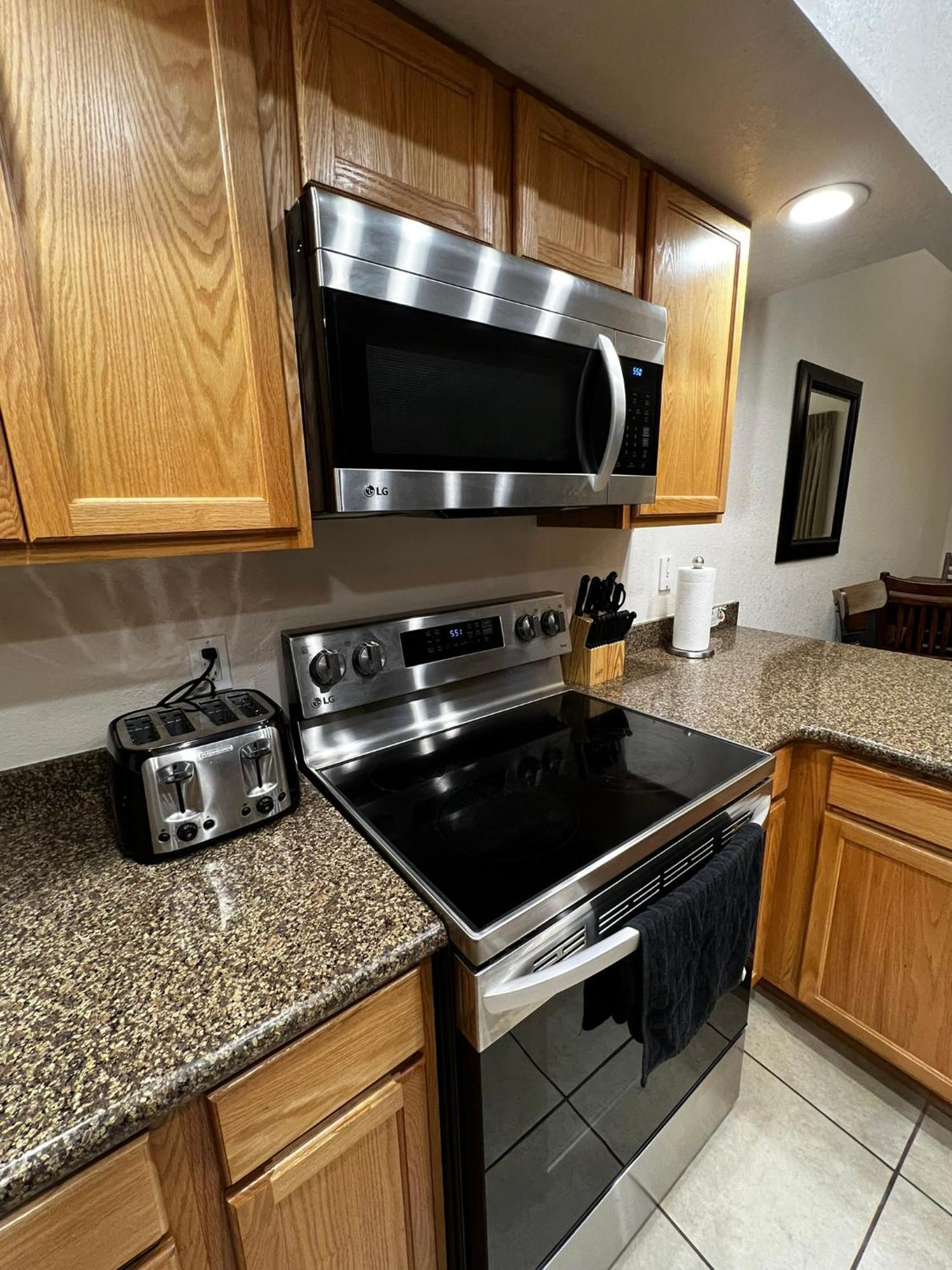Canyon Plaza Premier Studio And Apartments Тусан Екстериор снимка